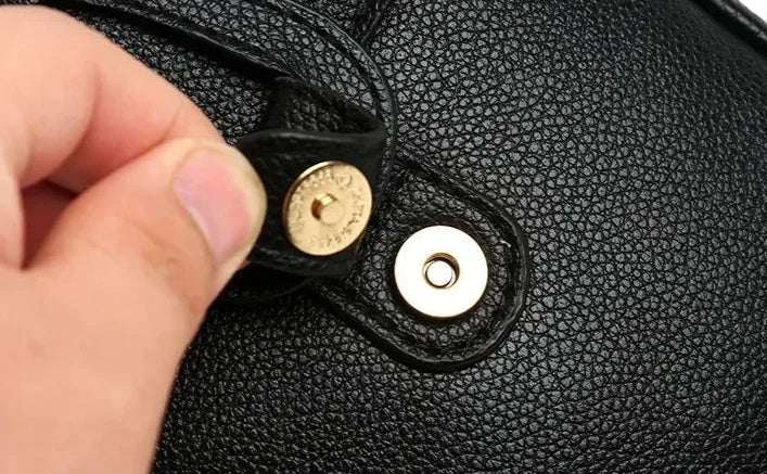 Arnora™ | Retro Luxury, Functionality and Style in an Iconic Bag